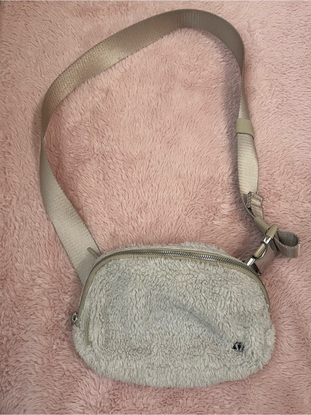 Lululemon Athletica Everywhere Belt Bag
